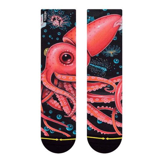 GIANT STRAWBERRY SQUID CREW SOCKS